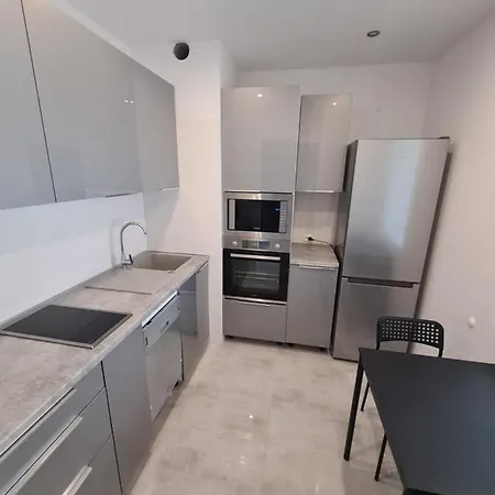 Godebskiego 1b דירה *
